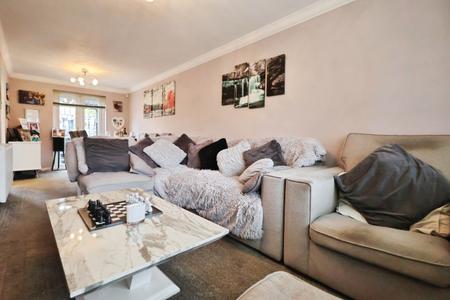 3 bedroom Terraced House for sale in Chaucer Way, Hitchin