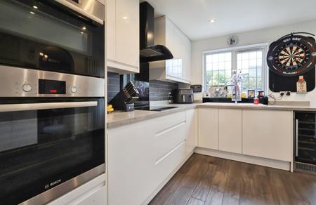 3 bedroom Terraced House for sale in Chaucer Way, Hitchin