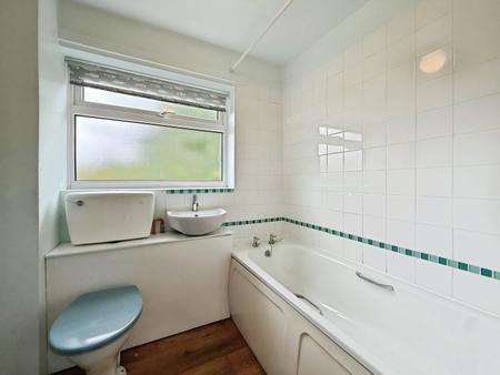 3 bedroom Detached house to let in Upton End Road, Shillington, SG5