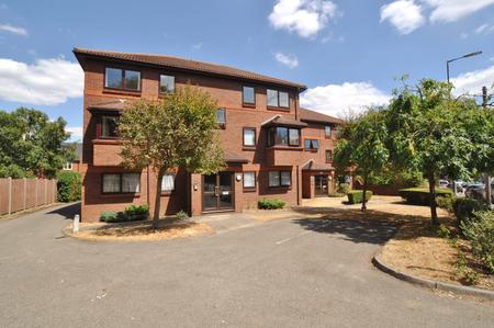 Westbrook Court, Hitchin, SG4