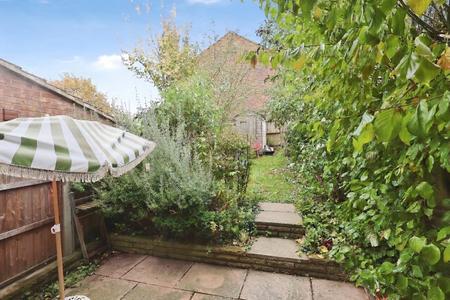 2 bedroom Terraced House for sale in Byron Close, Hitchin