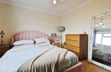2 bedroom Terraced House for sale in Byron Close, Hitchin