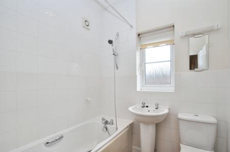 2 bedroom Semi-detached house to let in Florence Street, Hitchin, SG5