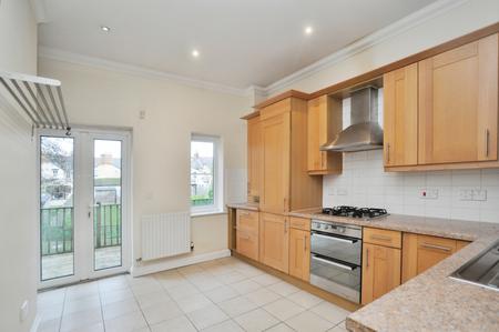 2 bedroom Semi-detached house to let in Florence Street, Hitchin, SG5