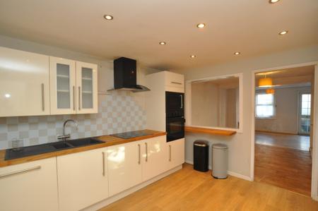 2 bedroom Cottage to let in Lawrence Road, Biggleswade, SG18