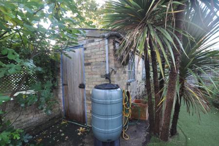 2 bedroom Cottage to let in Lawrence Road, Biggleswade, SG18
