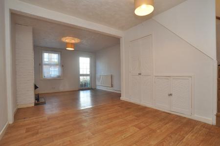 2 bedroom Cottage to let in Lawrence Road, Biggleswade, SG18