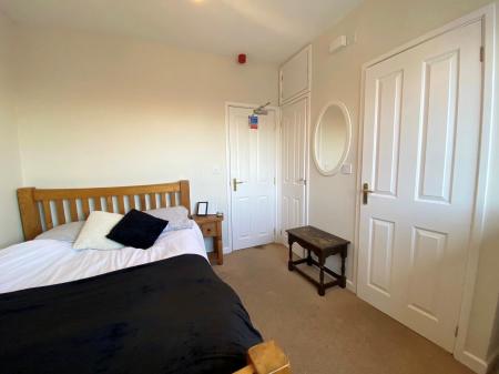 1 bedroom House share to let in High Street, Earith, PE28