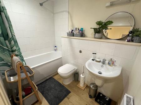 1 bedroom Flat to let in Percy Green Place, Huntingdon, PE29