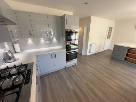 4 bedroom Detached house to let in Saxon Way, Warboys, PE28