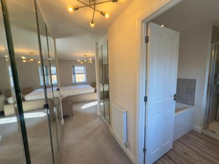 4 bedroom Detached house to let in Saxon Way, Warboys, PE28
