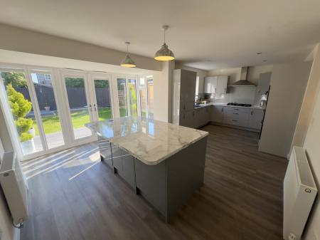 4 bedroom Detached house to let in Saxon Way, Warboys, PE28