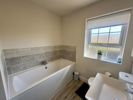 4 bedroom Detached house to let in Saxon Way, Warboys, PE28