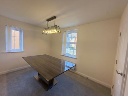 4 bedroom Detached house to let in Saxon Way, Warboys, PE28