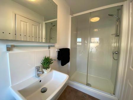 1 bedroom House share to let in High Street, Earith, PE28