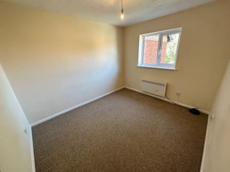 2 bedroom Terraced House to let in Kestrel Close, Hartford, PE29