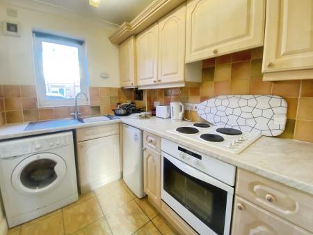 2 bedroom Terraced House to let in Maltings Yard, Ramsey, PE26