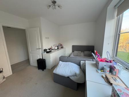 2 bedroom Flat to let in Anglian House, Huntingdon, PE29