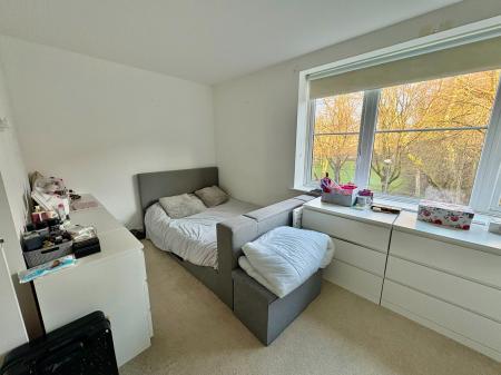 2 bedroom Flat to let in Anglian House, Huntingdon, PE29