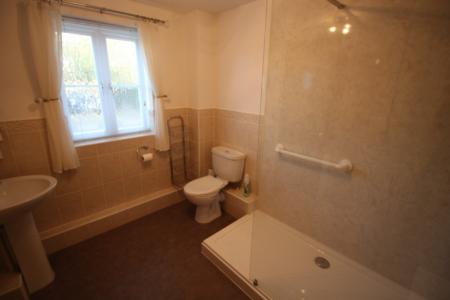 1 bedroom Flat to let in Leas Close, St Ives, PE27