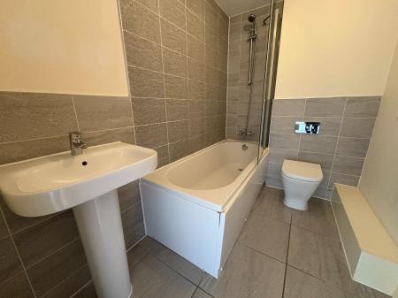 2 bedroom Terraced House for sale in Meadow Gardens, Huntingdon, PE29