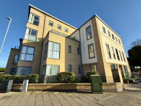 High Street, Huntingdon, PE29