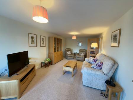 2 bedroom Apartment for sale in High Street, Huntingdon, PE29