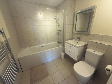 2 bedroom Apartment for sale in High Street, Huntingdon, PE29