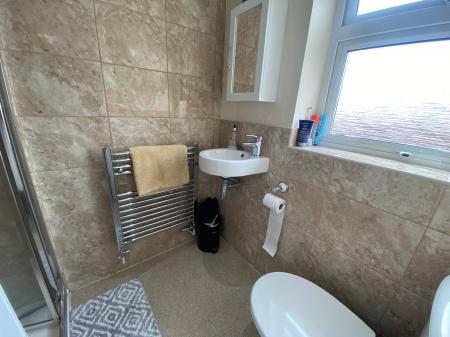 3 bedroom Semi-detached house to let in Lime Grove, St Neots, PE19