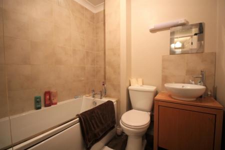 1 bedroom Flat to let in Ambury Road South, Huntingdon, PE29