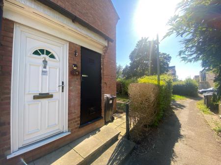 Ashton Gardens, Huntingdon, PE29