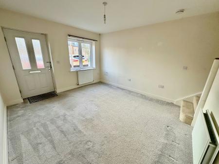 2 bedroom Terraced House to let in Meadow Gardens, Huntingdon, PE29
