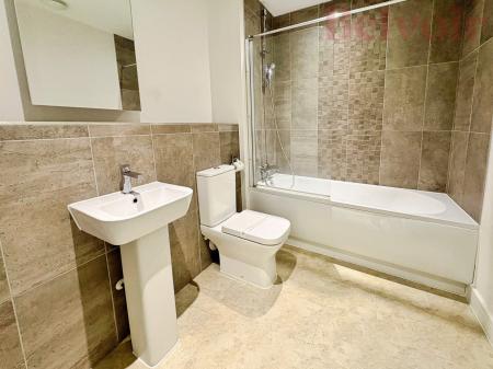 2 bedroom Flat for sale in Anglian House, Huntingdon, PE29