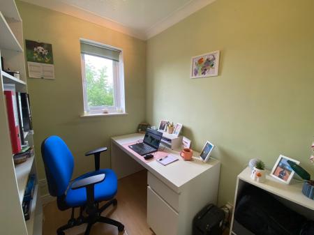 4 bedroom Link detached house to let in Barn Close, Hartford, PE29