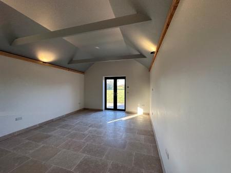 1 bedroom Bungalow to let in Rowleys Yard, Alconbury Weston, PE28