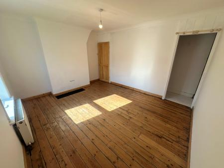 2 bedroom Terraced House to let in Sayer Street, Huntingdon, PE29