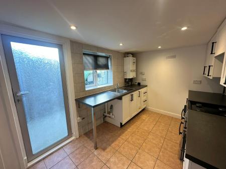 2 bedroom Terraced House to let in Sayer Street, Huntingdon, PE29
