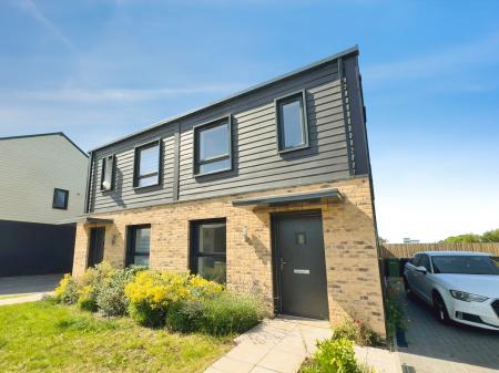 Cracknell Close, Huntingdon, PE29