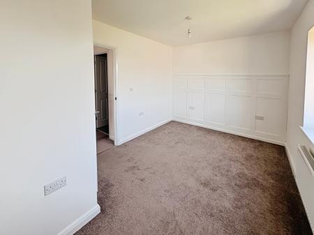 2 bedroom Semi-detached house for sale in Cracknell Close, Huntingdon, PE29