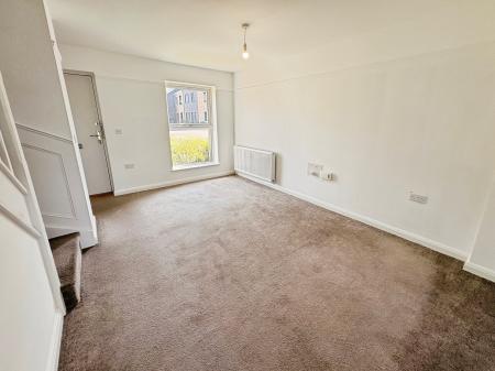 2 bedroom Semi-detached house for sale in Cracknell Close, Huntingdon, PE29