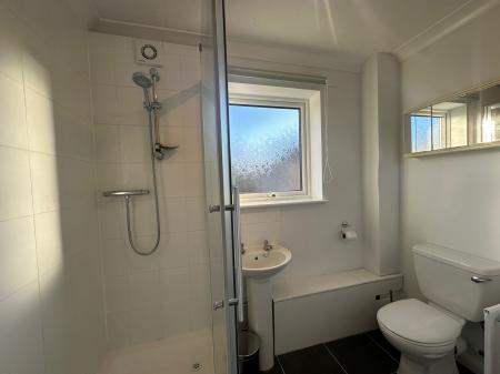 1 bedroom Flat to let in Station Garden, Ramsey, PE26