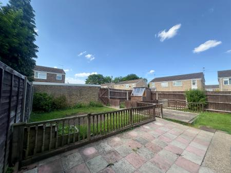 3 bedroom Semi-detached house to let in Lancaster Drive, St Ives, PE27
