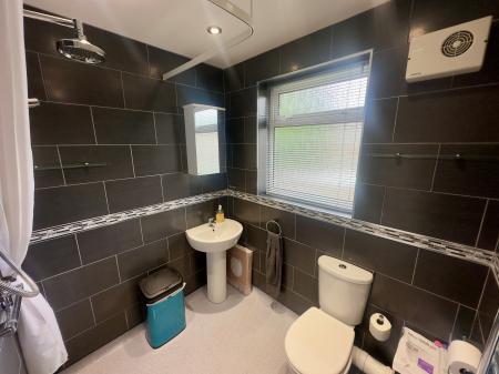 3 bedroom Semi-detached house to let in Lancaster Drive, St Ives, PE27