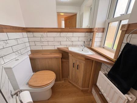 4 bedroom Detached house to let in Thrapston Road, Ellington, PE28