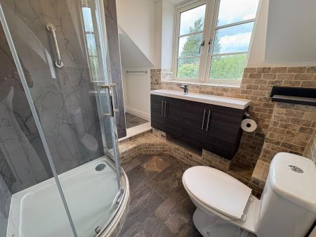 4 bedroom Detached house to let in Thrapston Road, Ellington, PE28