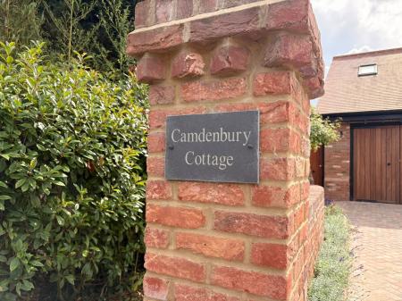 4 bedroom Detached house for sale in Thrapston Road, Ellington, PE28
