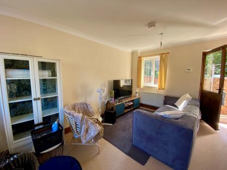 2 bedroom Terraced House to let in Freeman Terrace, Ramsey, PE26