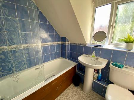 2 bedroom Terraced House to let in Freeman Terrace, Ramsey, PE26