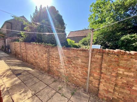 2 bedroom Terraced House to let in Freeman Terrace, Ramsey, PE26