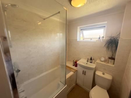 2 bedroom Semi-detached house to let in Windsor Gardens, Somersham, PE28